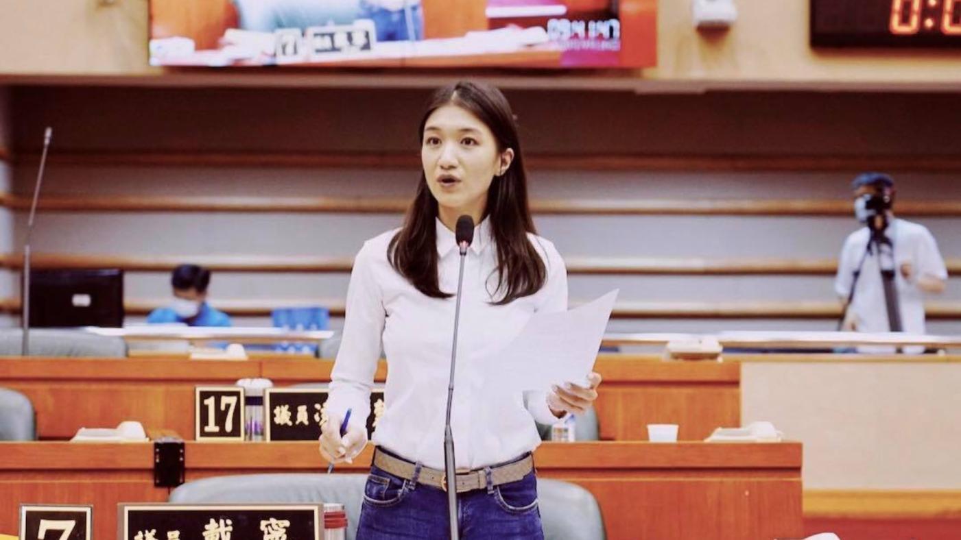 4連霸的嘉義市女議員戴寧因涉及詐領助理費，今發監執行，結束她十多年的民代生涯。翻攝戴寧臉書