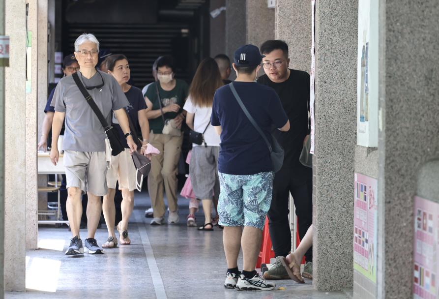 大罷免落幕外媒怎麼看？《彭博》民進黨遭遇慘敗　《讀賣新聞》立院維持「朝小野大」扭曲格局