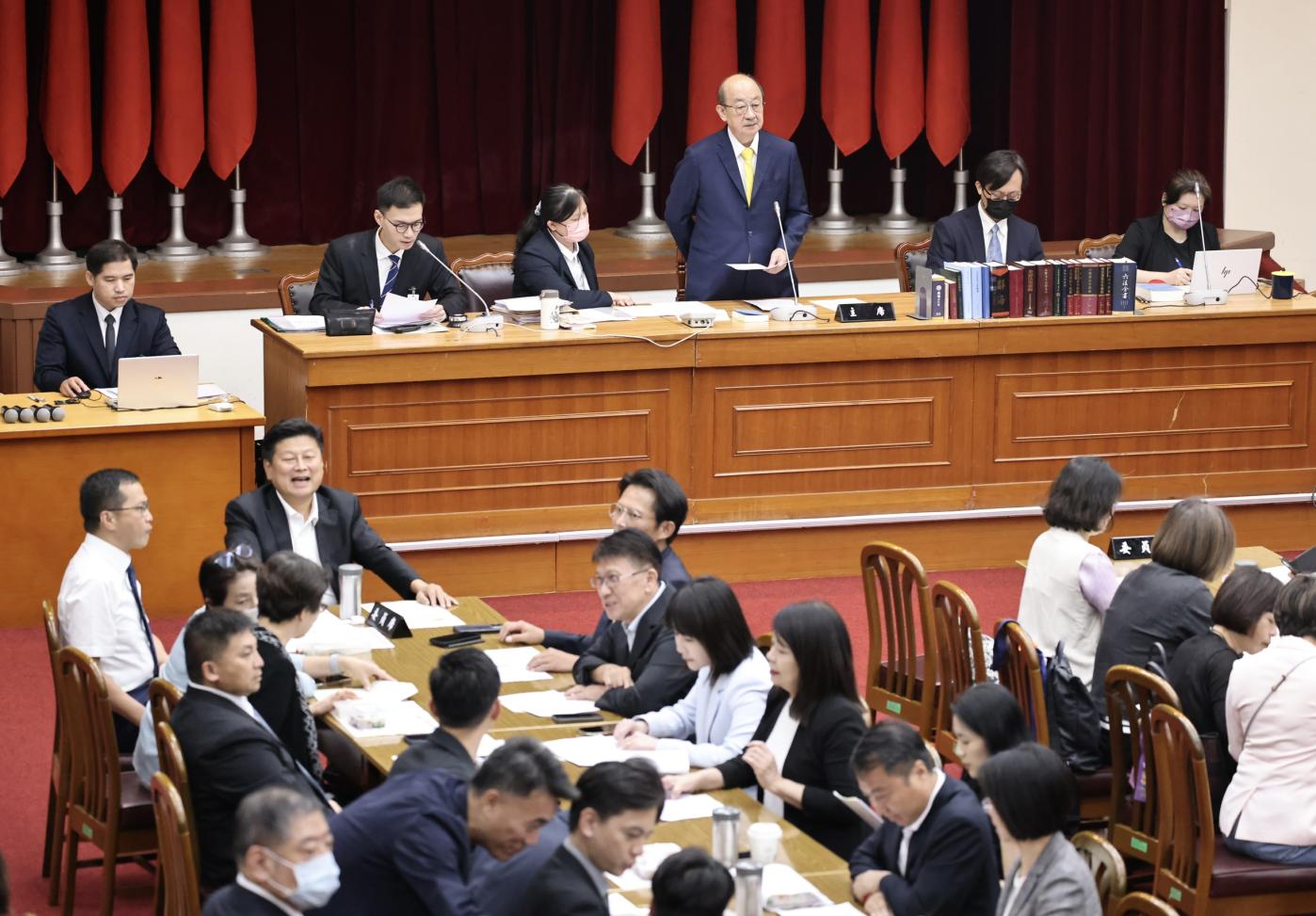 本屆立法院修憲委員會，今召開第一次會議，由柯建銘擔任會議主席。林啟弘攝