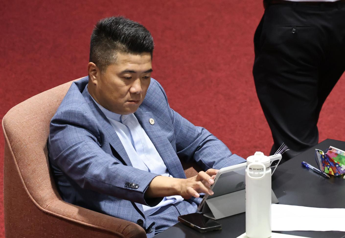 顏寬恒涉貪案二審維持原判，因全案還沒確定，暫不影響立委資格。資料照片／林啟弘攝
