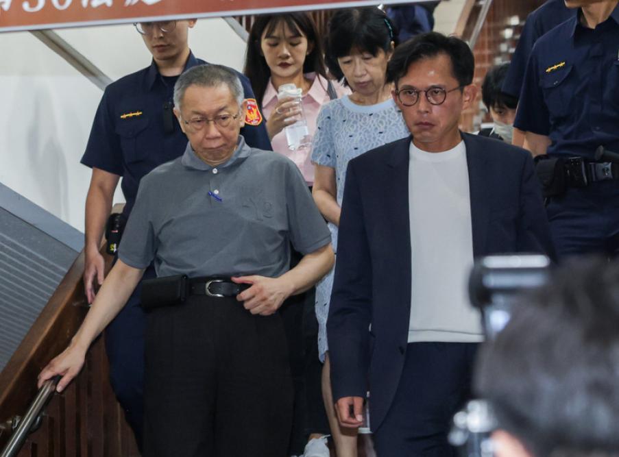 柯文哲自比「曼德拉」、應曉薇稱「怕見不到媽」　北院維持交保、限縮證人接觸範圍