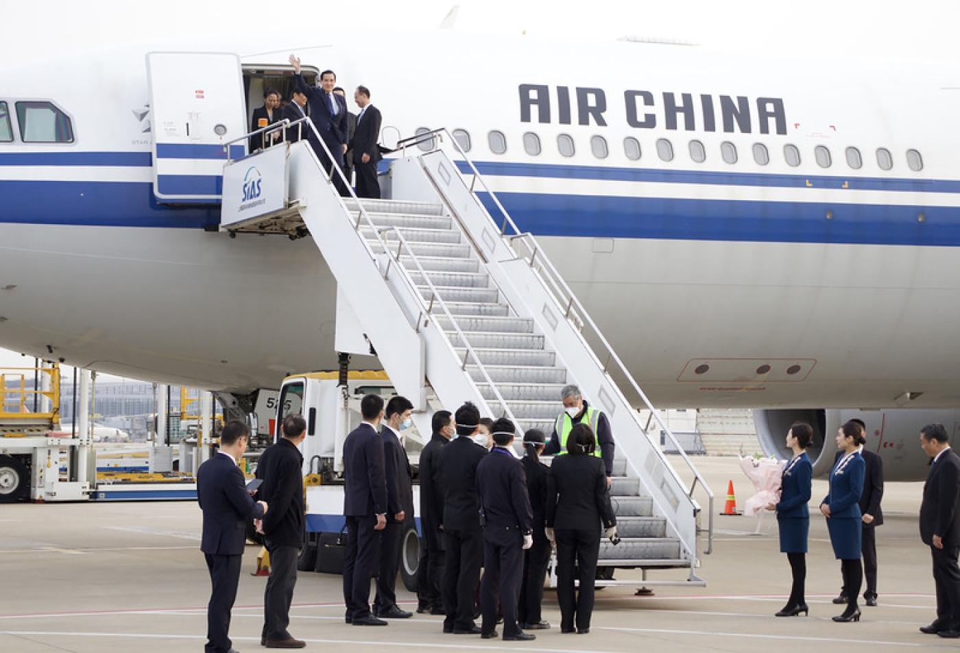 前總統馬英九於4點21分飛抵上海浦東國際機場。中央社