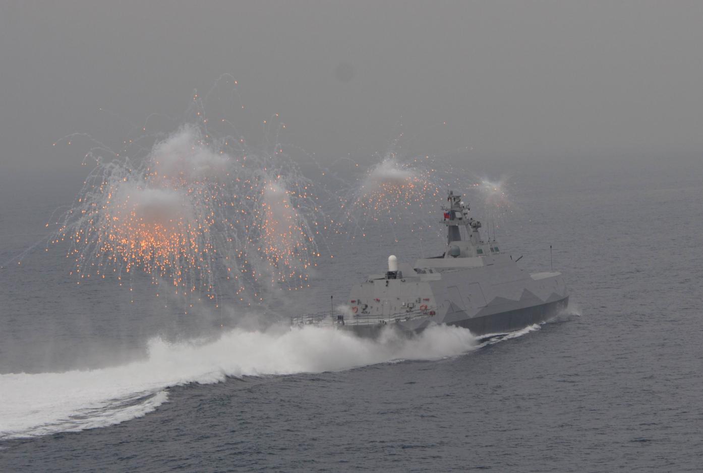 國軍向德國軍火商採購８億多元干擾彈，供海軍沱江級軍艦使用。資料照片