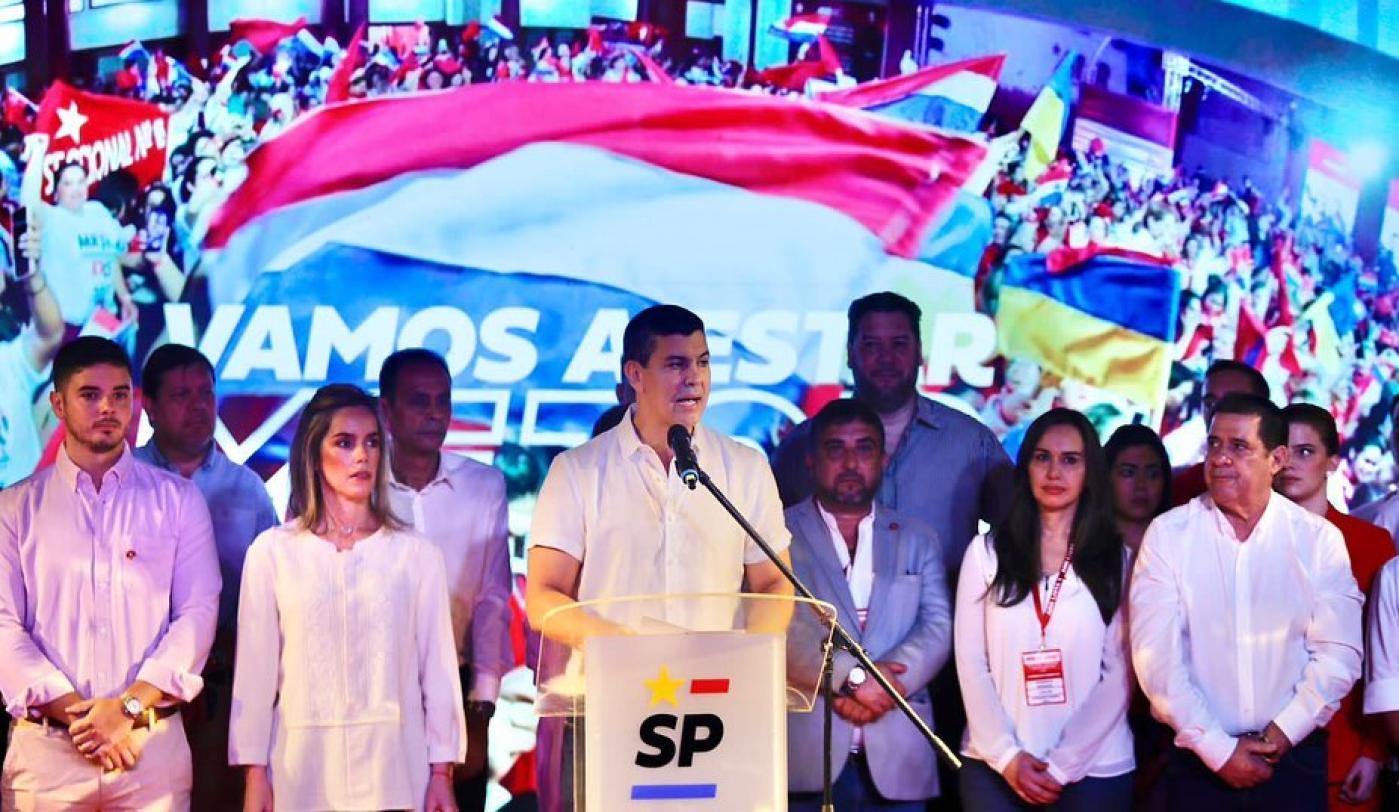 巴拉圭總統大選結果出爐，執政黨「紅黨」（Colorado Party）候選人潘尼亞（Santiago Pena）勝選。翻攝Santiago Pena臉書
