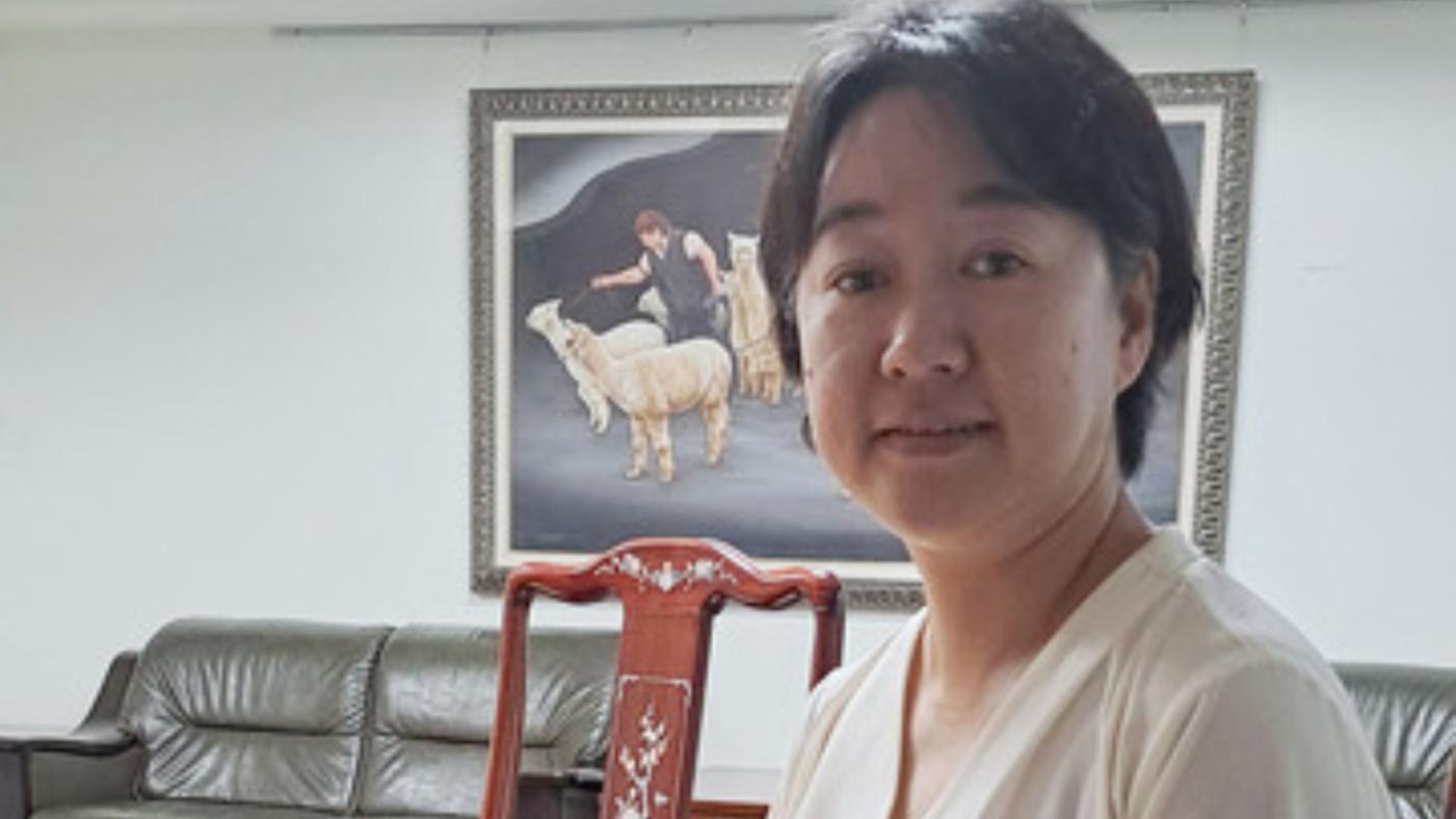 日本東京大學教授阿古智子表示，在日留學的香港女生涉發港獨訊息回港後被捕一事，令不少日本老師及中港學生感擔憂，她暫時也不敢踏足中國。中央社