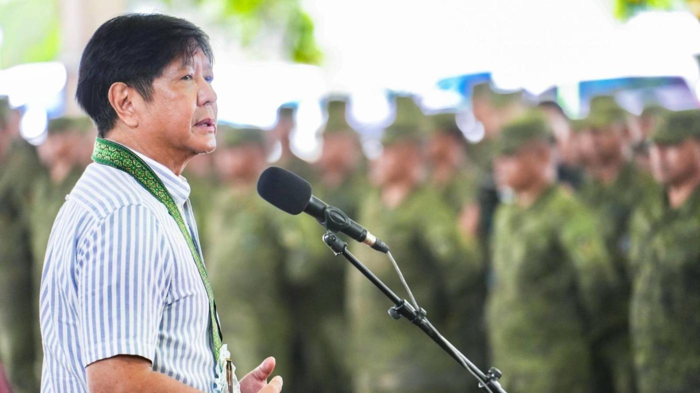 菲律賓總統小馬可仕22日參加菲律賓武裝部隊成立周年活動。翻攝 @bongbongmarcos推特