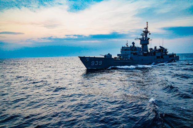 海軍168艦隊濟陽級軍艦就曾發生一名官兵休假回基隆老家而確診，造成軍艦停靠防疫碼頭清消。資料照片