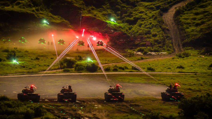 陸軍542旅三軍聯訓基地測考　CM11戰車秀夜射戰力